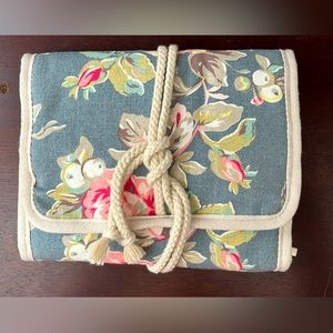 Floral travel jewelry case. Never used.